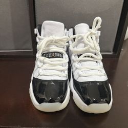Jordan 11 Boys shoe 