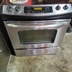 30in GE Stainless Steel Stove NEED GLASSTOP