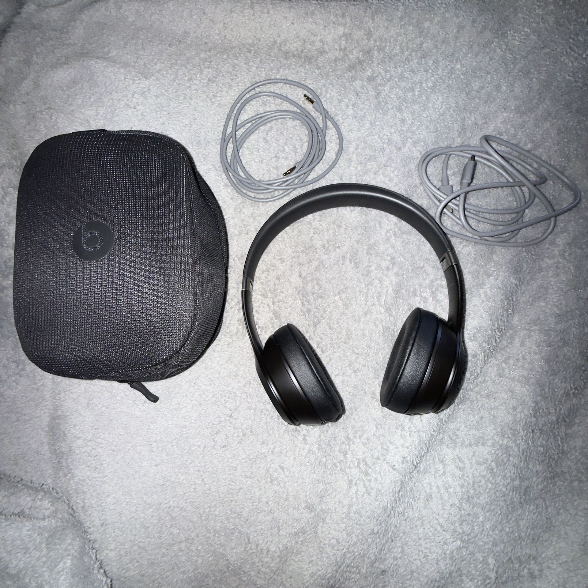 Beats Solo Wireless Headphones