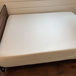 QUEEN - 12inch Foam Mattress-like New