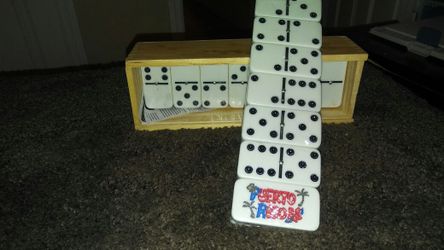 Jumbo Puerto Rico Dominoes New