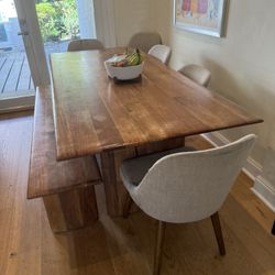 Dining Room Table & Seating