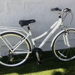 Schwinn Discover Hybrid Bike