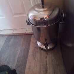 25 Cup Coffee Urn 