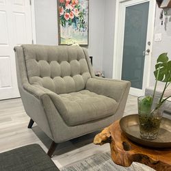 Accent chair