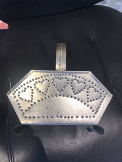 Vintage punched metal napkin holder w/hearts