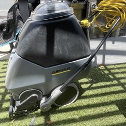 Carpet Cleaner Retail For More Then $5000 Only $1750