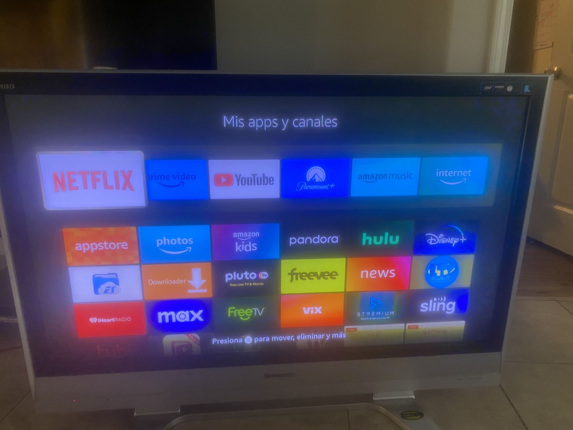 Tv Panasonic De 50 Pulgadas ,fire Stick ,mesa