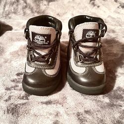 Boys Timberland Boots toddler  Size 5