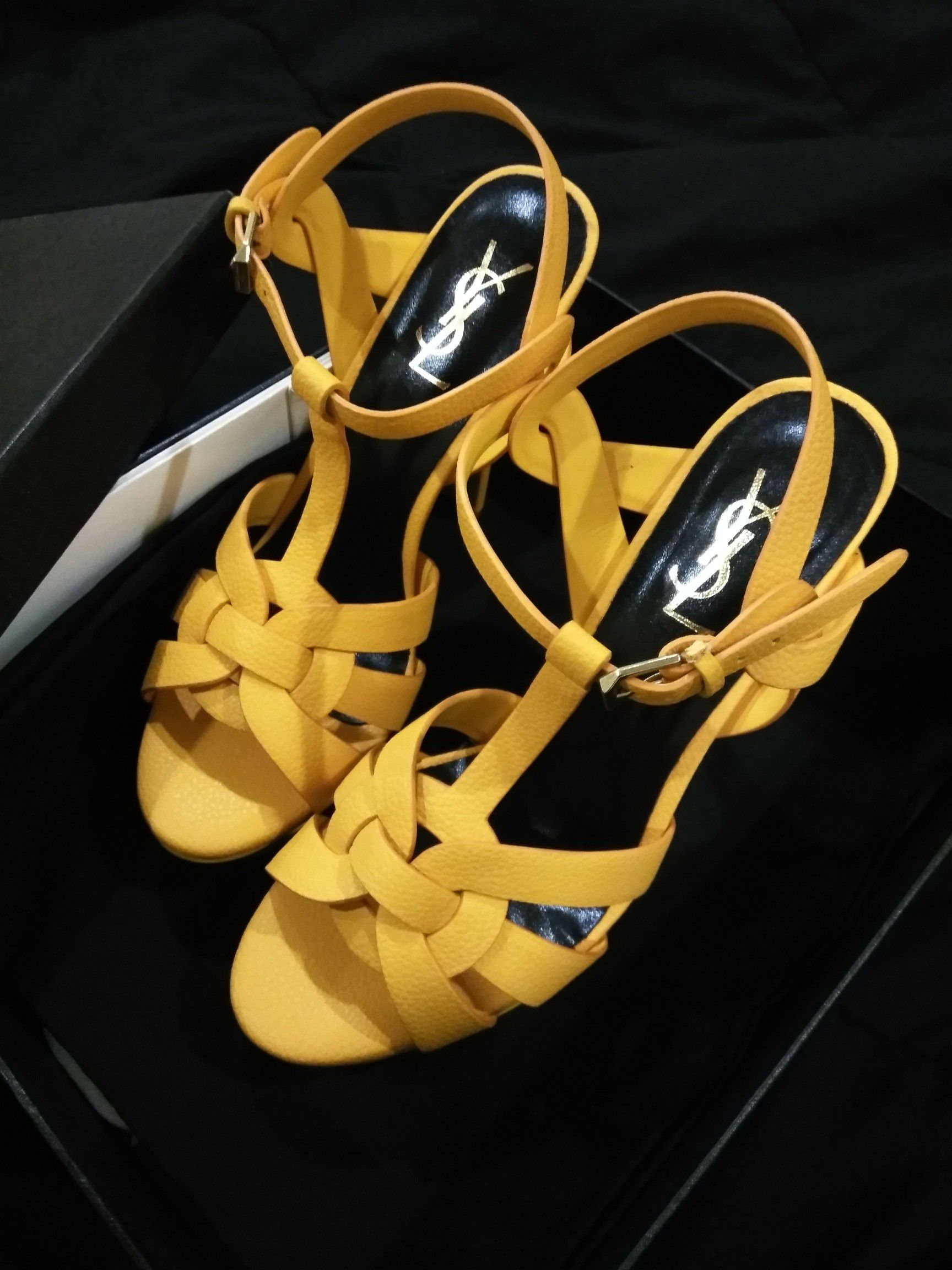 Saint Laurent Open Toes Heels Sandals size 8.5