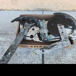 Squarebody GM tailgate window regulator