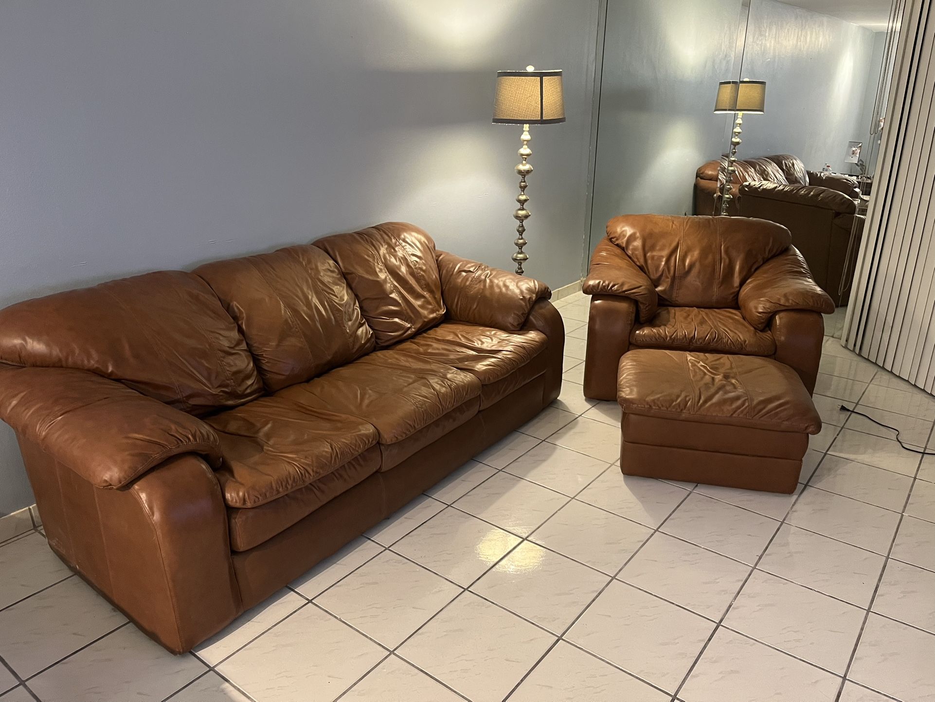 Leather Sofa W Side Chair And Ottoman