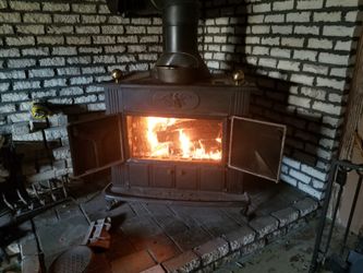 Wood burning stove for Sale in Philadelphia, PA - OfferUp