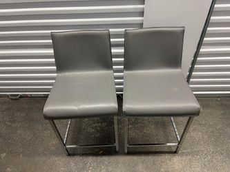 Set of 2 Gray Chairs