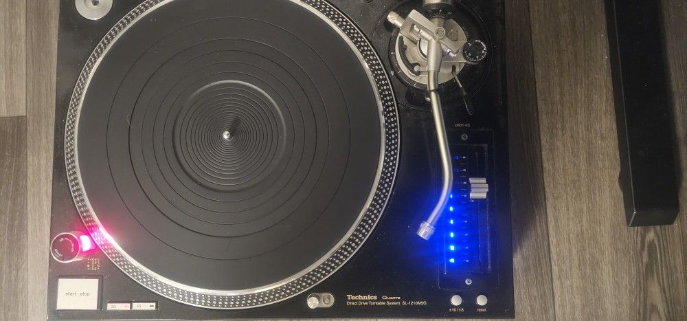 Technic M5G SL1210 Direct Drive Vinyl Turntable Record Player