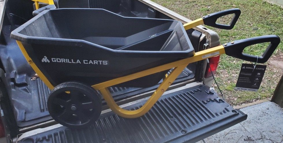 GORILLA CART
7 cu. ft. Evolution Poly Yard Cart