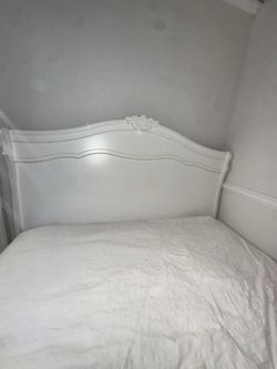 BED FRAME+ MATTRESS
