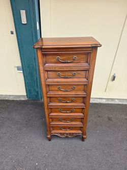 Beautiful vintage solid wood tall dresser / lingerie chest