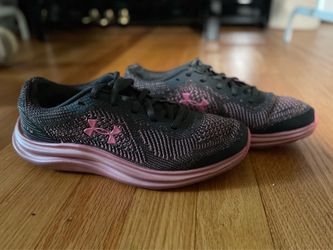 Under Armour Charged Running Shoes Girls 4Y