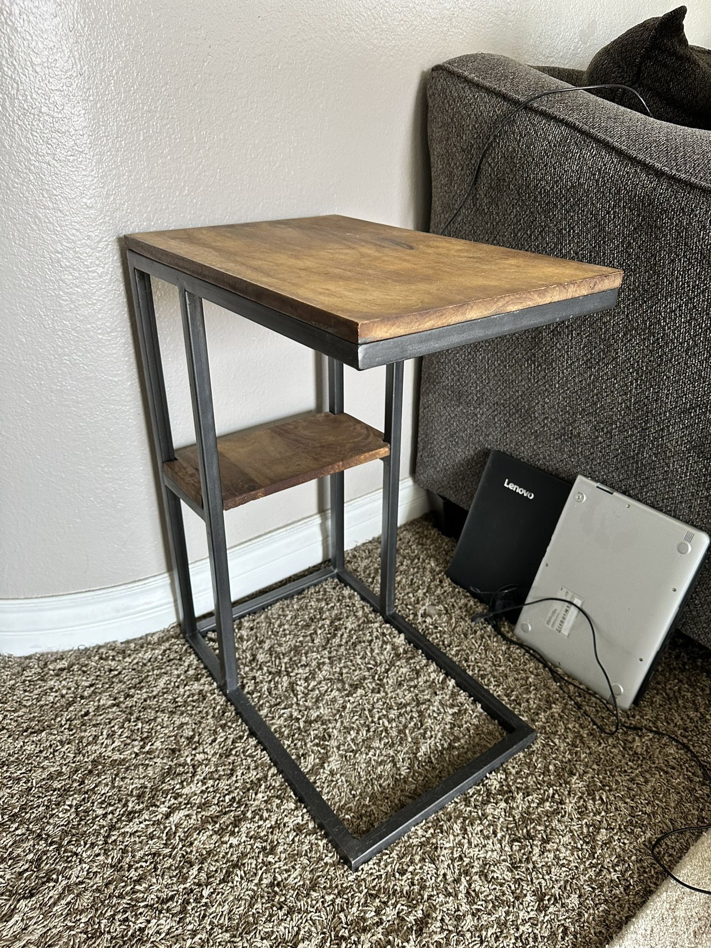 End/ Accent Table
