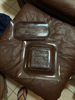 Set of 2 vintage service platters