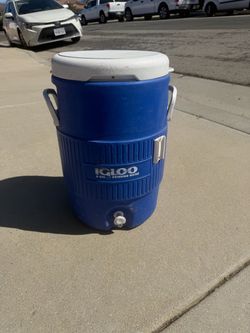 Igloo 5-Gallon Drinking Water Cooler