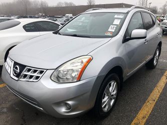 2012 Nissan Rogue sv 4x4 navigation