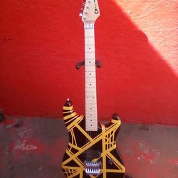 Eddie Van Halen Guitar Charvel Bumble Bee