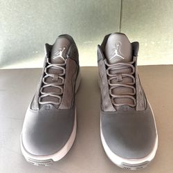 JORDAN MAX AURA 2 - Brand New