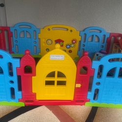 Dwingular Castle Playpen