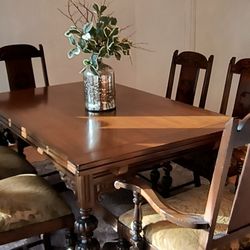 Vintage Antique Wood Dining Table Set 38" x  56"  (Extends To 38" x 92" With Leaves) & 6 Chairs