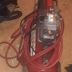 AIR COMPRESSOR  3GAL