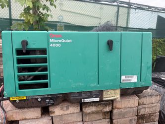 Onan MicroQuiet 4000 RV Generator – Runs Good – Just Serviced!