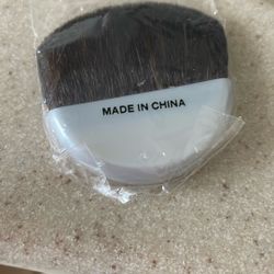 Cosmetic Brush 