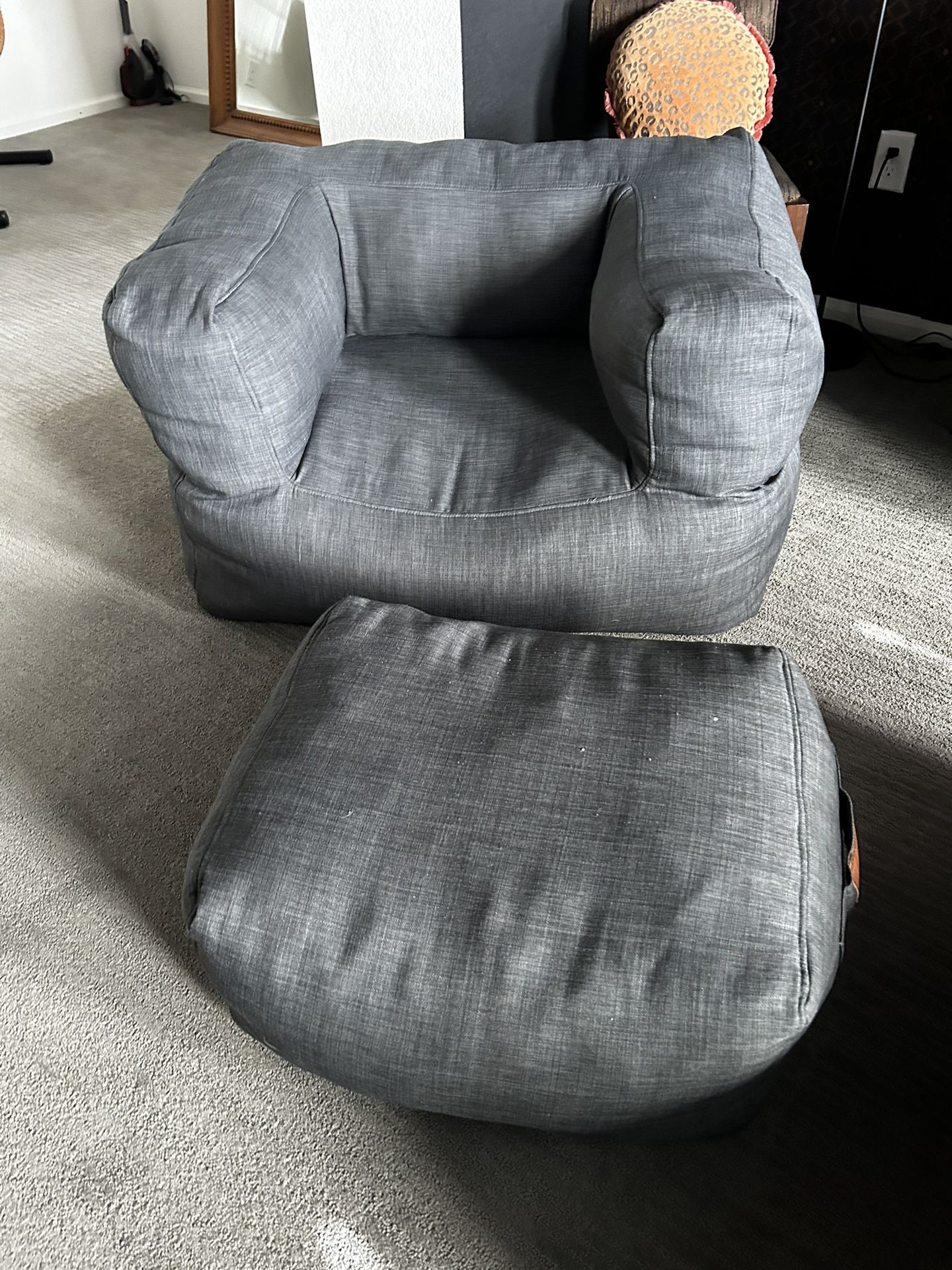 Comfy Lounge Chair w/ottoman