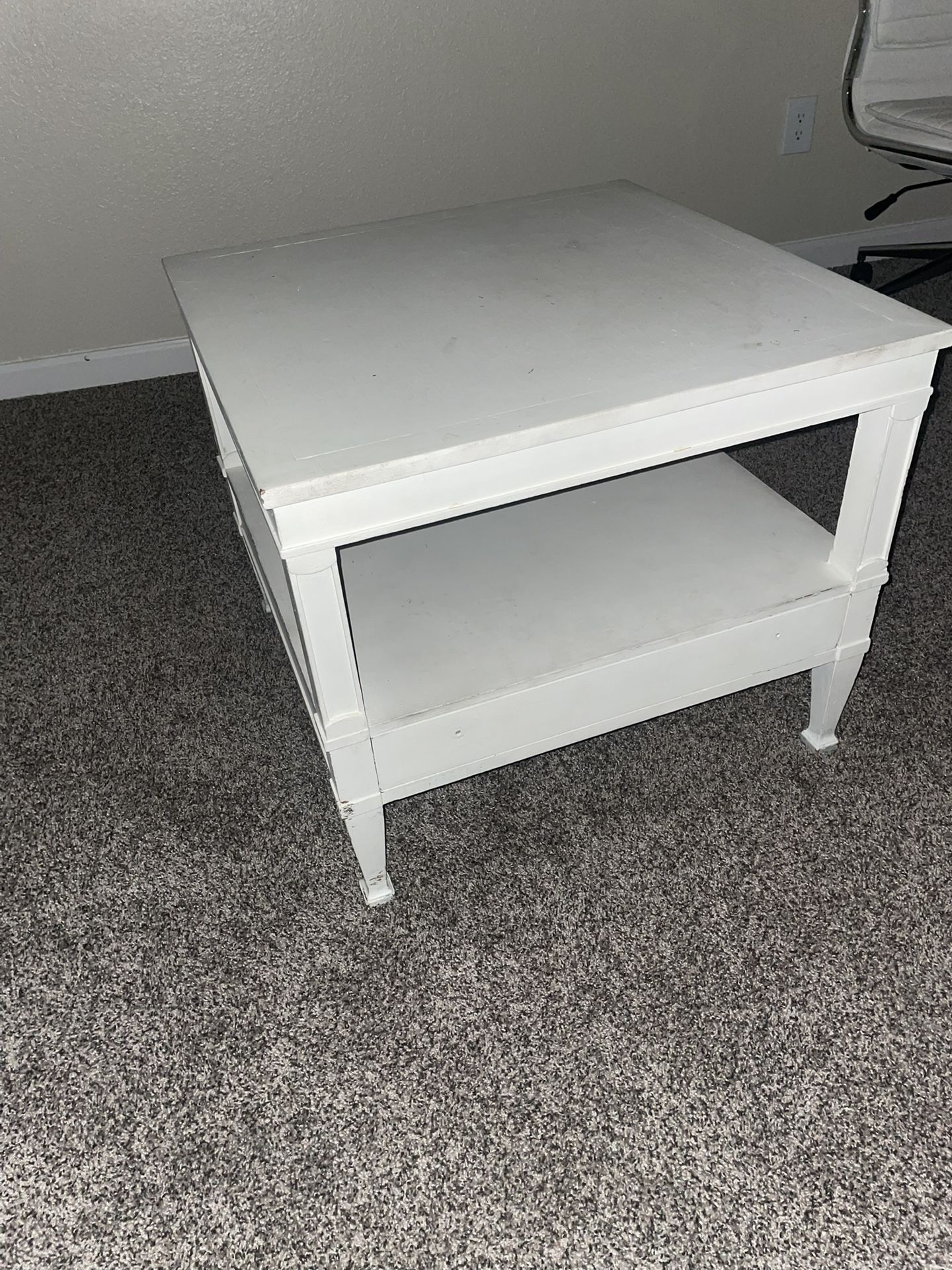 Medium Table