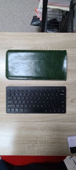 Sanwa GSKBBT28BK Bluetooth Keyboard – Slim & Portable