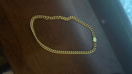 14K Cuban link chain