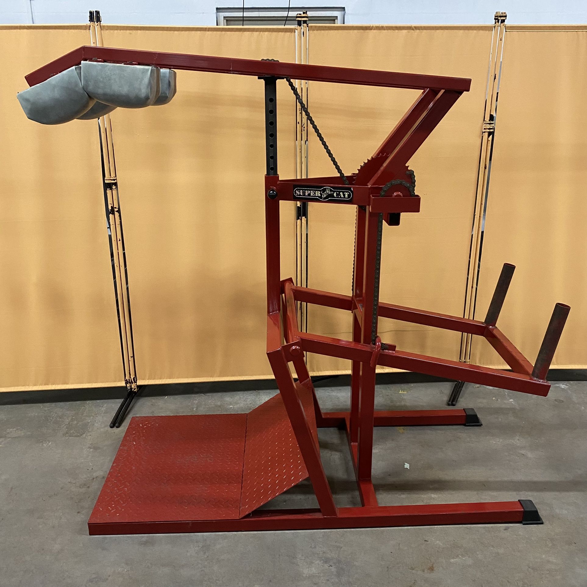 RARE Powernetics Super Cat / Bear Squat / Power Squat - Commercial Gym Equipment