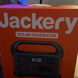 Jackery Solar Generator