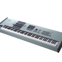 Yamaha XS8 Keyboard 