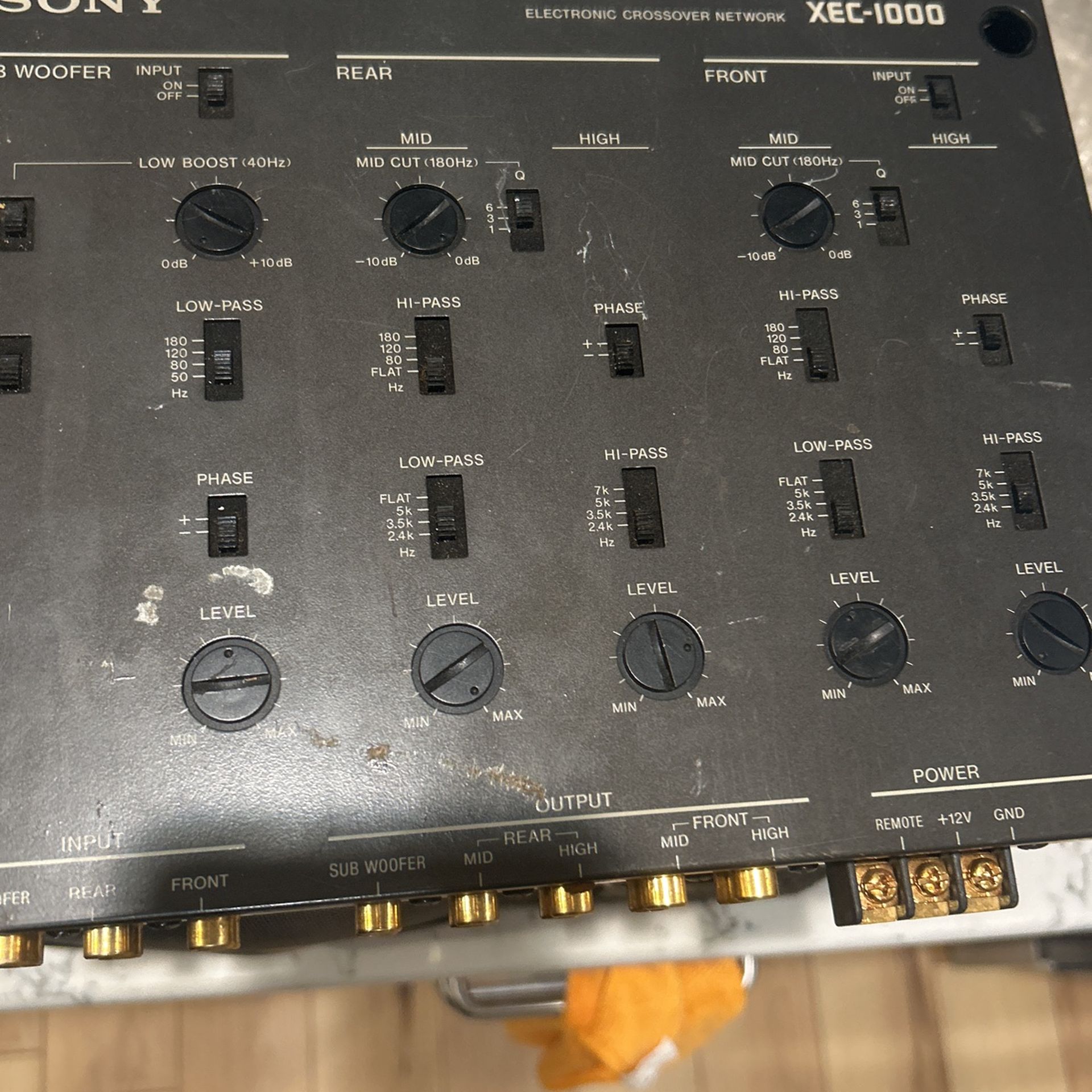 Sony's 5-WAY CROSSOVER (XEC-1000)