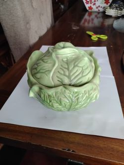 Vintage ceramic Holland mold green cabbage lettuce bowl with lid