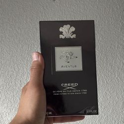 Creed Aventus Eau De Parfum 