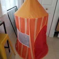Free Play Tent