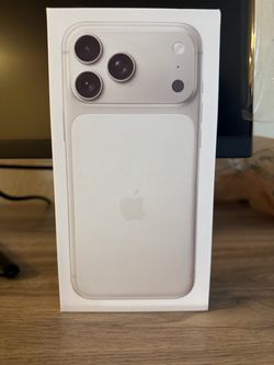 17 iPhone pro max silver