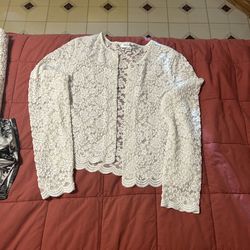 Vintage connected White lace long sleeve top