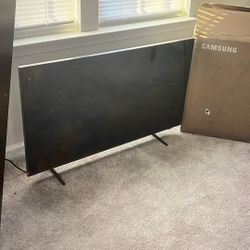 Samsung 43-inch Class Crystal UHD 4k DU7200