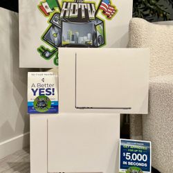 15” Apple MacBook Air laptop M2 chip 16gb 1Tb floor model 