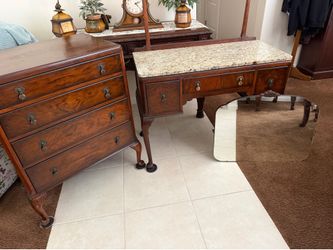 Dresser- Makeup Vanity- Mirror w granite top